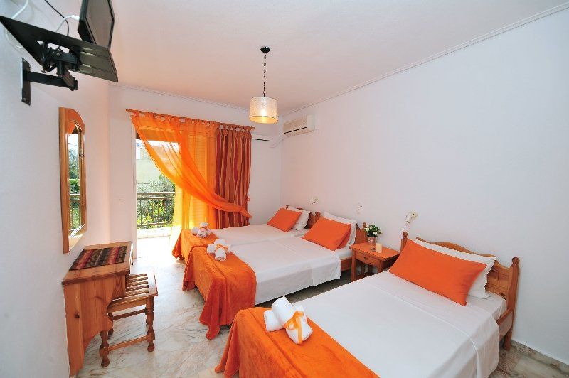 Filoxenia Hotel Skiathos Town Exterior photo